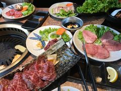-炼火烤肉店