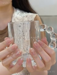 -米小兔美甲美睫