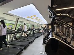 -超鹿运动(达信大厦店)