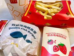 -麦当劳(展览路店)
