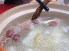 -濠轩阁特色生蚝火锅(水湾路店)
