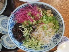 老北京炸酱面-门框胡同百年卤煮(新街口店)