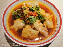 -八二小区抄手(龙湖上城天街店)