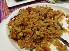 -香巴拉云南餐厅(华莱坞店)