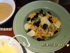 -JINNS锦时 steak&pizza(浸信会礼拜堂旧址店)