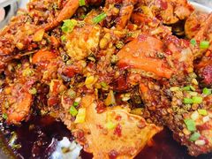 -凤凰路何眼镜香辣蟹(花果园店)