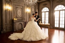 -雪中彩影婚纱摄影·微光艺术中心