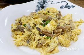 Stir-fried Earthworm Fish with Eggs