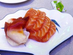 -亚洲国际大酒店·云顶阁旋转自助餐厅