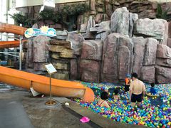 -中家鑫园温泉酒店鑫悦汤泉