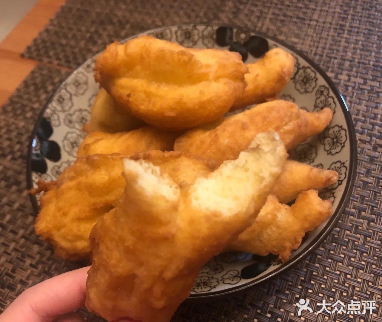 切好形状盖上保鲜膜，二次发孝10分钟就可以下锅了