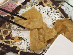 -新大咀港式茶餐厅(宝山万达店)