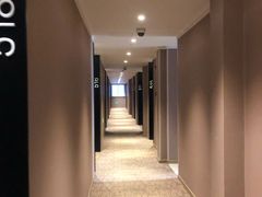 -如家精选酒店(上海思南路淮海中路地铁站店)