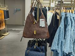 -URBAN REVIVO(佛山南海万达广场店)