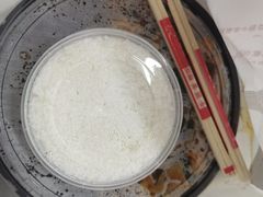 -愉肴麻辣香锅(中北镇店)