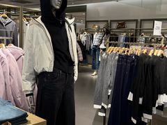 -URBAN REVIVO(七宝领展广场店)