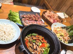 -老滇山寨•云南特色菜•地方菜•民族风情歌舞表演(金碧店)