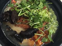 -东方航空(虹桥路店)