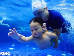 -龙格亲子游泳俱乐部(泊富中心)