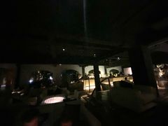 -穹六人间 people 6(岳阳路店)