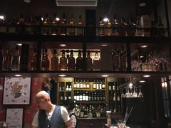 -DM Distiller & Mixologist Whisky Cocktail Bar