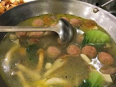 -大鸭梨烤鸭店(金顶街店)