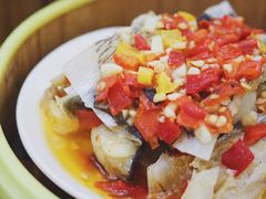 剁椒鱼头-维多利亚大酒店·雅园中餐厅