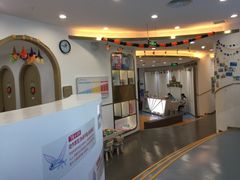 -龙格亲子游泳·水育早教中心(华亿大润发店)