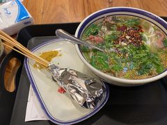 -云阿蛮云南生烫牛肉米线(奉贤路店)