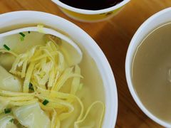 太湖三白小馄饨-忆秦园小笼包(惠山古镇总店)