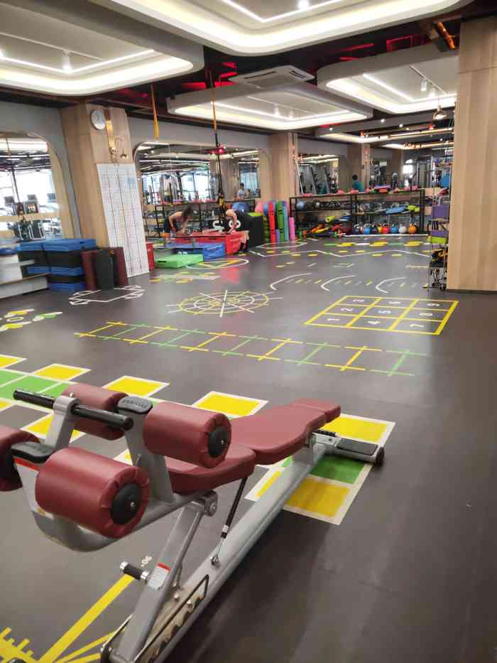 moho fitness梦航健身(汇海店)-"华强这边的健身房选择还是挺多的