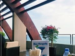 -三亚湾海居铂尔曼度假酒店