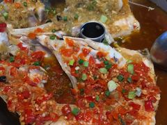 剁椒鱼头-老湘亲·品鉴湘菜(蔡塘爱琴海店)
