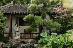 -一揽芳华汉服旗袍体验馆(拙政园店)