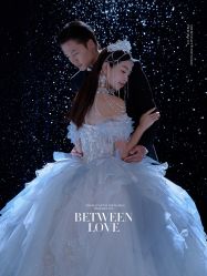 -雪中彩影婚纱摄影·微光艺术中心