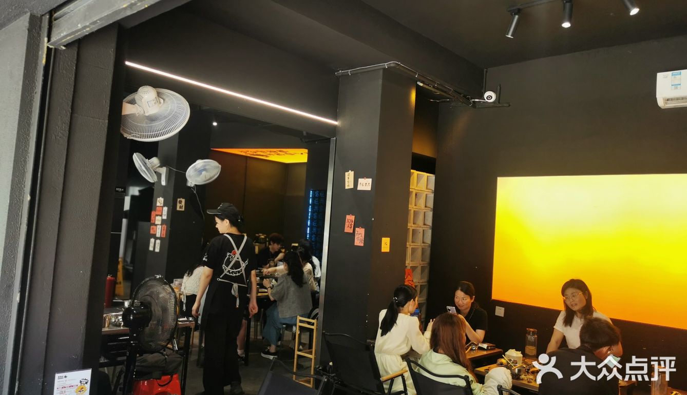 被店名耽误了的小吃店
