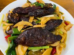 -牛八宝桂林米粉(八里庄店)