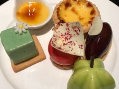 西式甜点-广州万富希尔顿酒店·感趣自助餐厅·金秋蟹宴生蚝海鲜刺身烧烤
