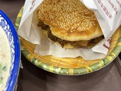 -穆得·老周家牛肉烧饼(普利街店)