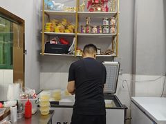 -肥猪仔小吃店(罗湖店)