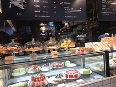 面包甜点陈列柜-黑草莓(重庆路店)