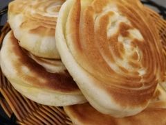 摩登粑粑-蔼若春.传承三十年云南菜(金碧公园店)