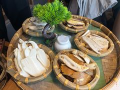 -菌彩云南野生菌火锅(呈贡七彩云南第壹城店)