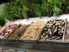 -金滏山烤肉·海鲜·火锅自助餐厅(襄阳万达店)