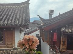 -桥边小楼·手工云南菜·古城观景小楼