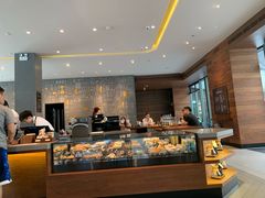 面包甜点陈列柜-星巴克臻选(广州二沙岛文立方店)