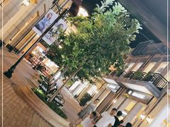 -王府井奥莱临潼小镇(临潼店)