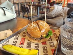 暖心高富帅配酸黄瓜-Side Street街旁(交道口店)