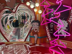 -梅龙镇广场