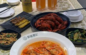 Garlic-Infused Sauce River Shrimp